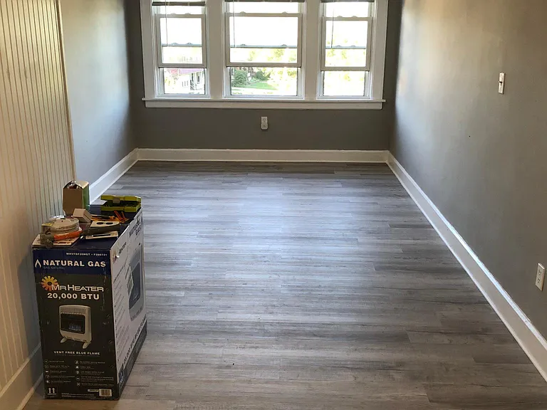 Living/dining room combination