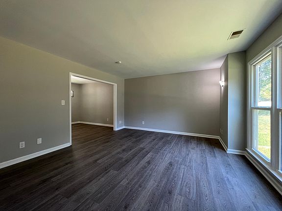 3rd image of 7133 Amarillo Dr