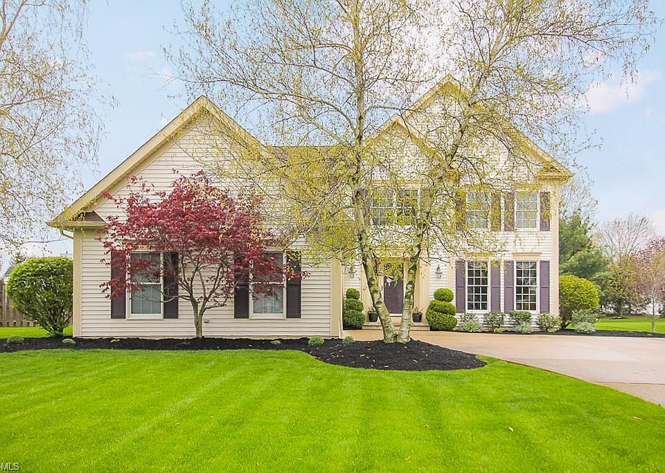 1st image of 8652 Forest View Dr