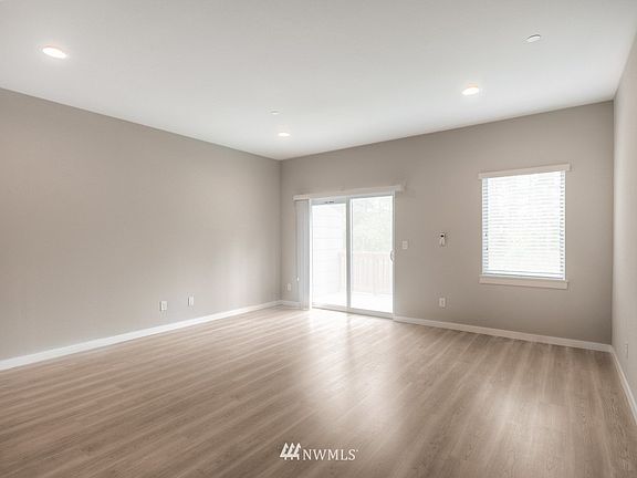 3rd image of 15720 Meadow (CV#G4) Road #1065