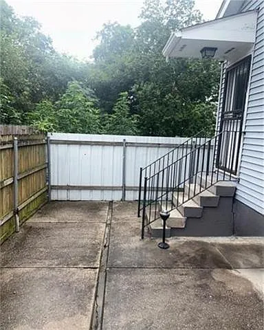 4718 Reynes St — Photo 13