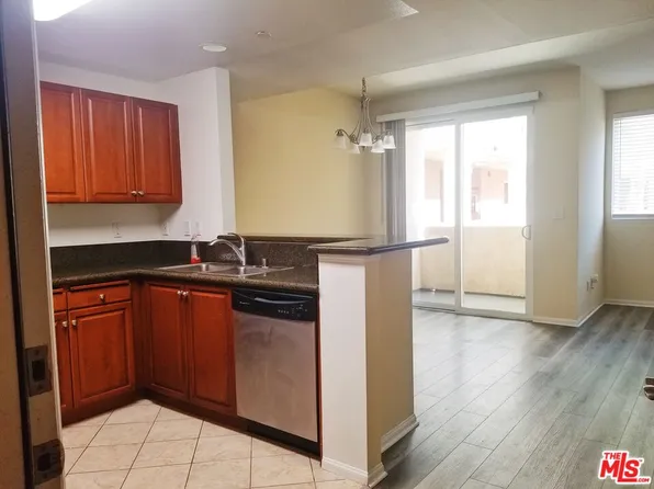 13941 Sherman Way Unit 311, Van Nuys, CA 91405