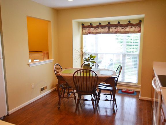 Eat in Kitchen