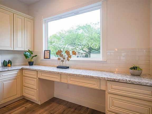 5th image of 4626 Cashel Glen Dr