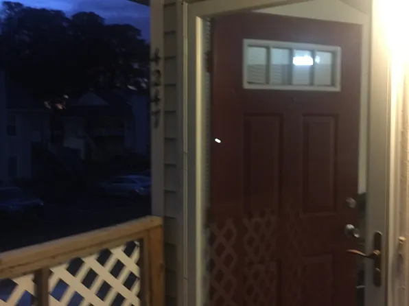 4247 Thalia Station Cir, Virginia Beach, VA 23452