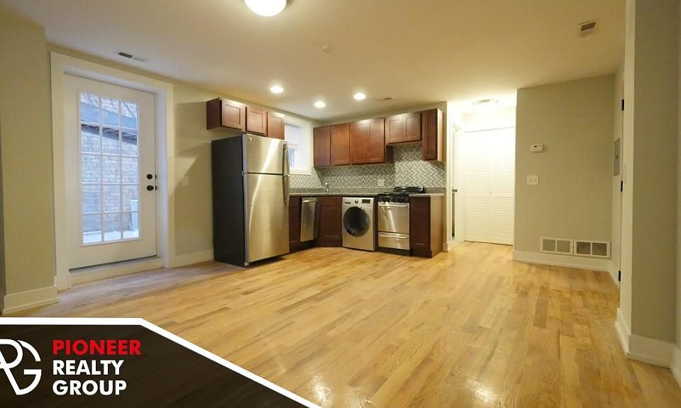 1st image of 550 W Arlington Pl #550105