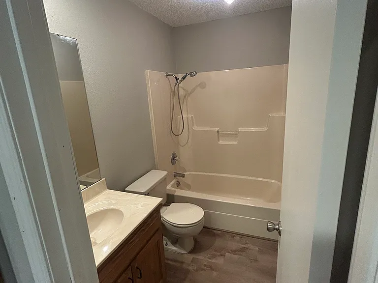 501 S James St #B — Photo 7