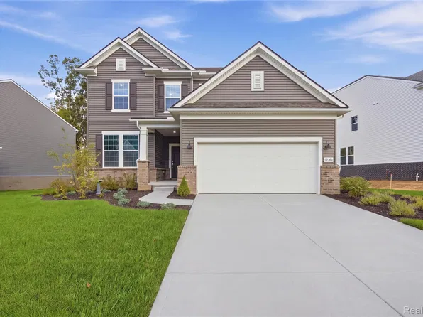 59560 Schuss Gully Dr, New Hudson, MI 48165