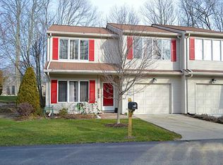 196 Old River Rd APT 210, Lincoln, RI 02865