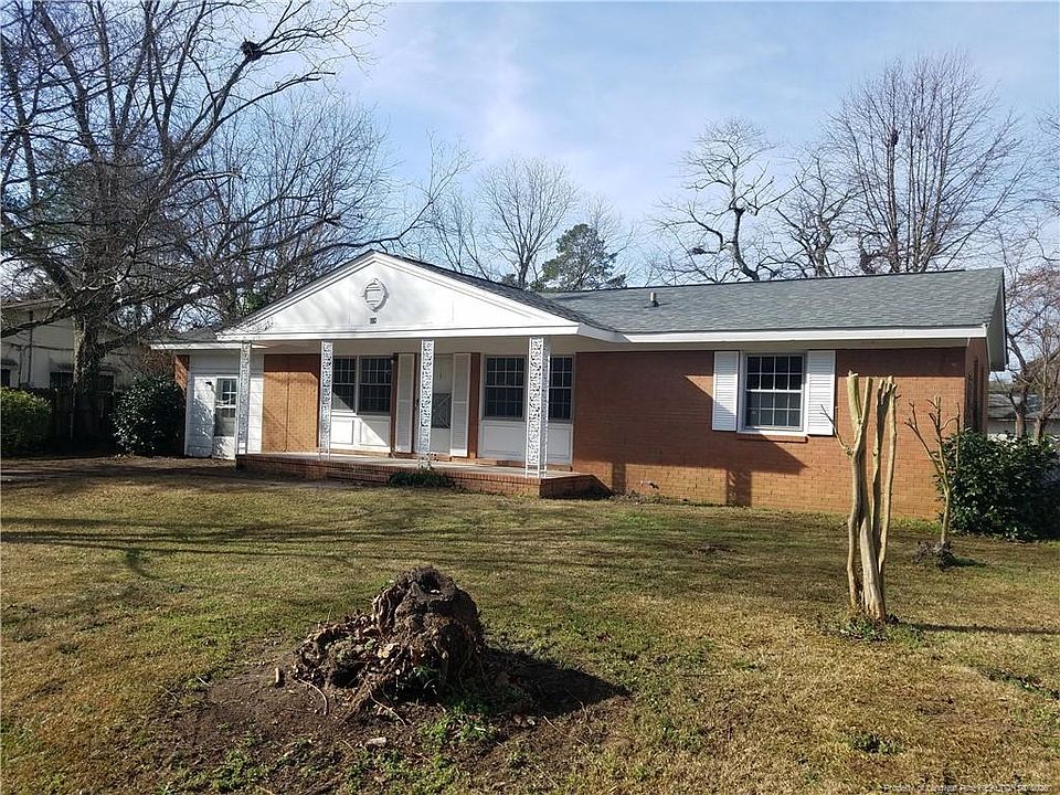 2nd image of 814 Moriston Rd