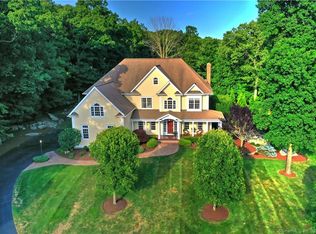 111 Old Tree Farm Ln, Trumbull, CT 06611