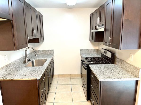 1222 W Brook St APT D