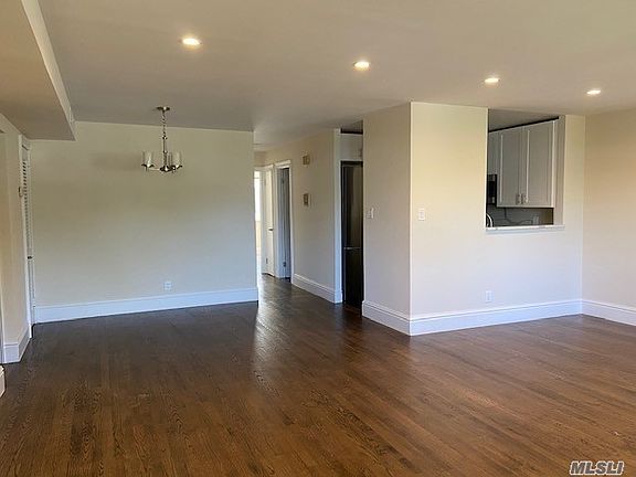 3rd image of 753 Chestnut St