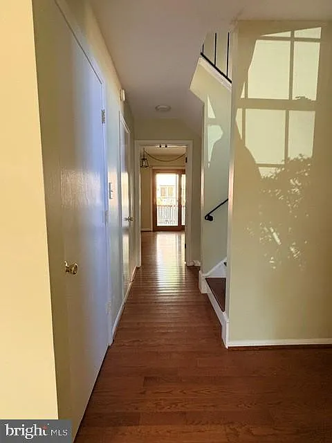 3 bed, 3.5 bath, 1604 sqft, $3,100 — Photo 3