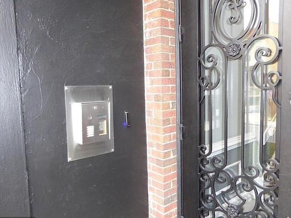 3rd image of 1436 Meridian Pl NW APT 404