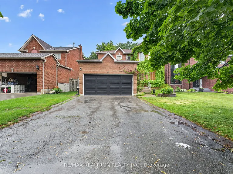 49 Meekings Dr — Photo 22