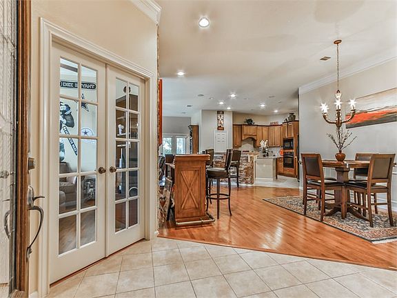 Foyer w/study to the left