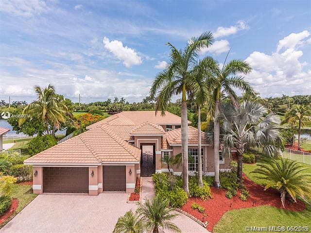 1st image of 1393 Victoria Isle Ln #1393