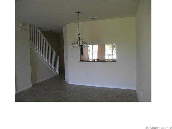 4th image of 2554 SW 82nd Ave #107
