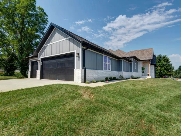 3692 W Overland Street, Springfield, MO 65807