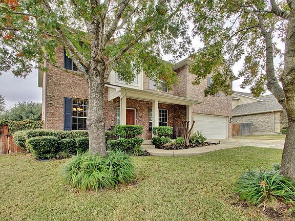 2nd image of 303 Water Oak Dr