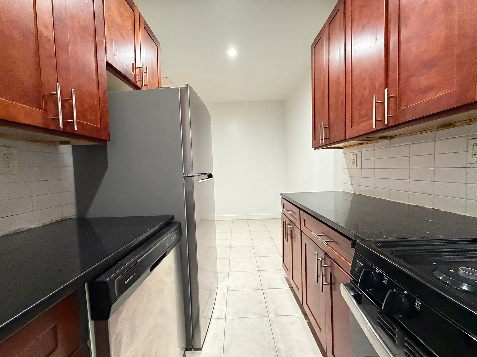 30 Dongan Place — Photo 2