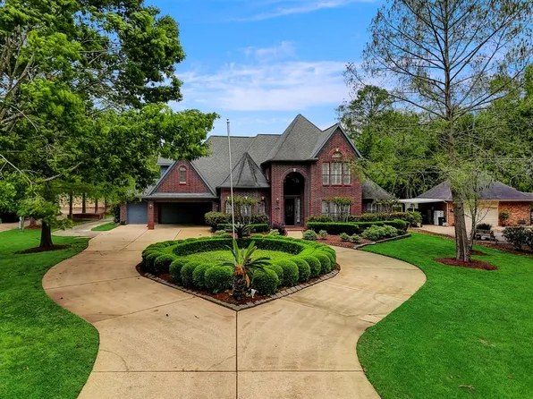 920 Falling Leaf Drive, Friendswood, TX 77546