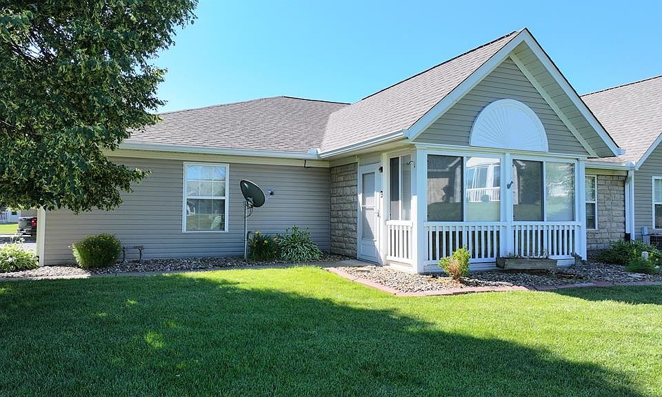 1st image of 707 Scott Dr