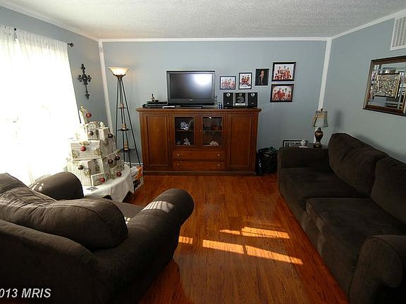 4th image of 13512 Bentley Cir
