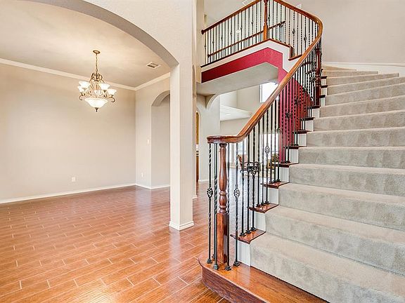 5th image of 1242 Woodbridge Ct