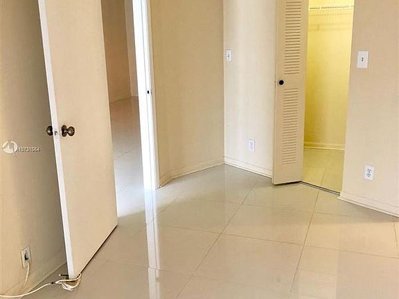 3rd image of 3300 NE 192nd St APT 404