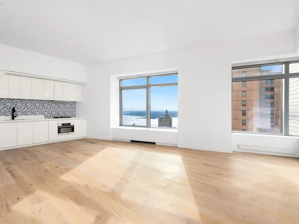 123 Washington Street image 4 of 8