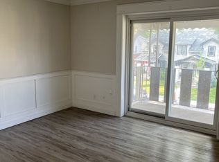 340 Campbell Ave #302, Windsor, ON N9B 2H3