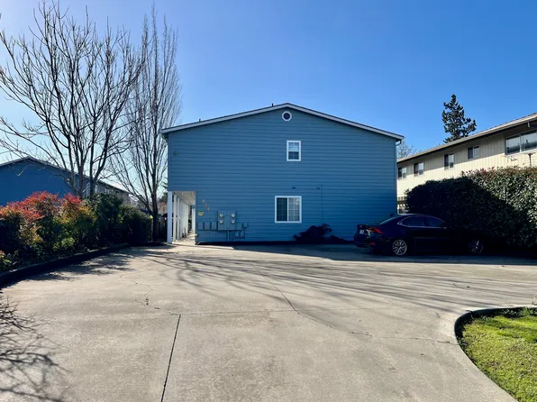 824 Bennett Ave, Medford, OR