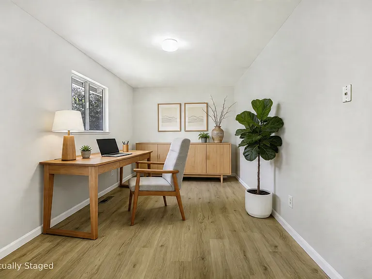Meadowridge Ct — Photo 15