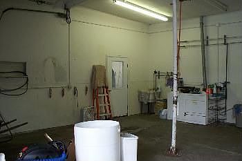 5th image of 610 W Adrian St