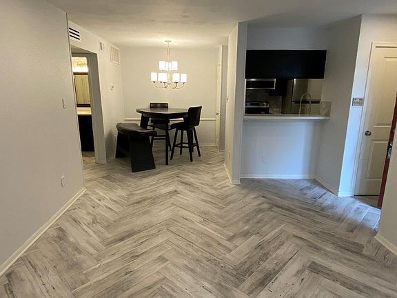 2nd image of 2120 El Paseo St APT 617