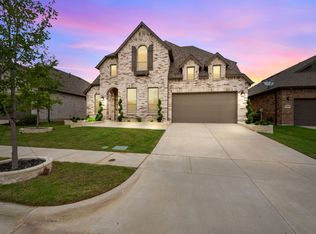 1301 Saddle Ridge Dr, Aubrey, TX 76227