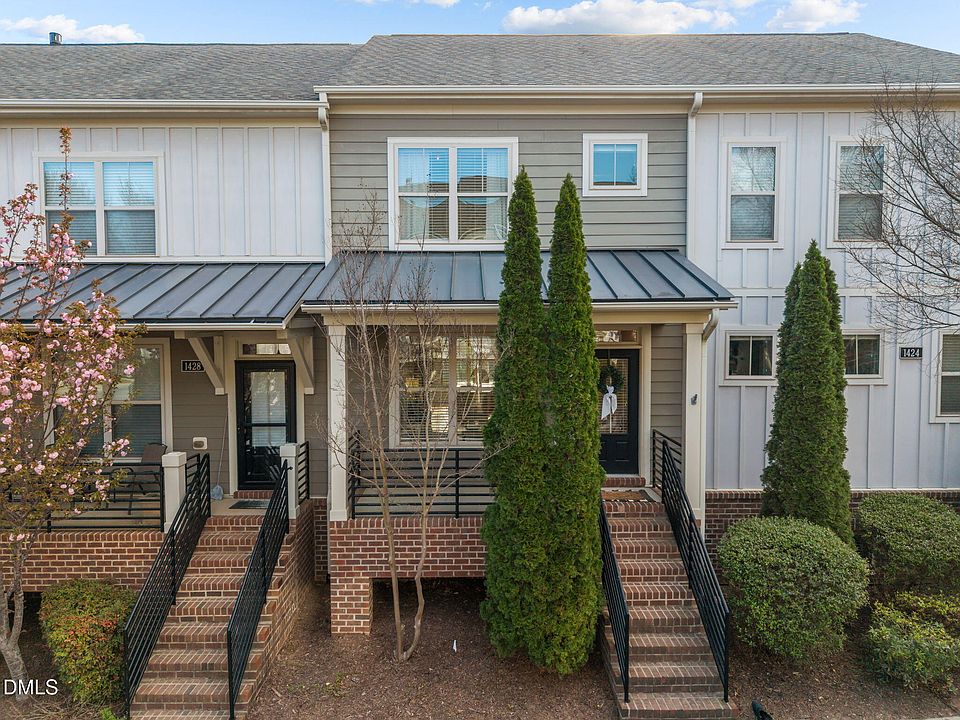 1st image of 1426 Crafton Way