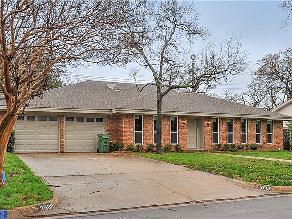 5th image of 2600 Radcliffe Dr