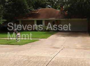 107 Fountainbleu Dr, Shreveport, LA 71115