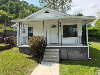 623 6th Ave E, Big Stone Gap, VA, 24219
