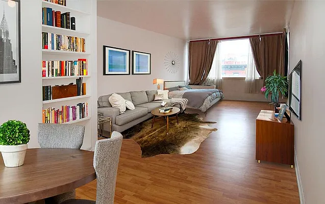 Rented by Compass | media 9