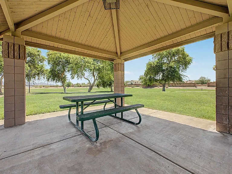 12570 W Desert Flower Rd — Photo 32