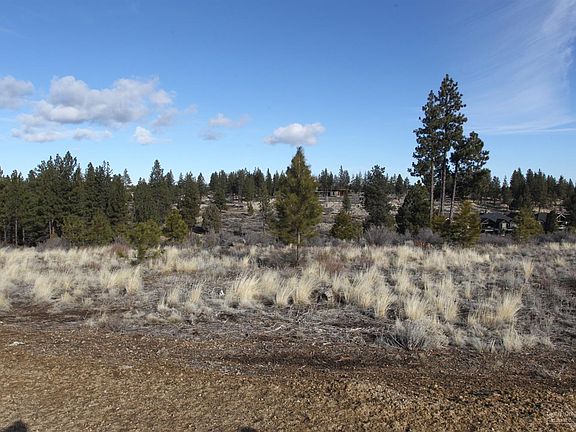 2nd image of 61901 Hosmer Lake Dr