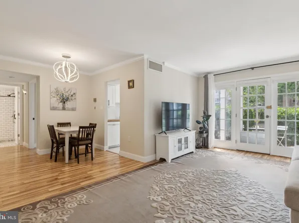 9479 Fairfax Blvd APT 102, Fairfax, VA 22031