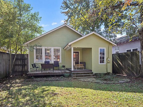 2nd image of 2137 Wisteria St