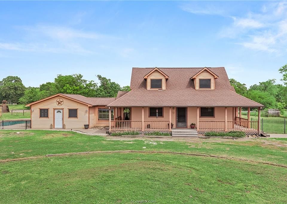 1st image of 13180 Clover Ln