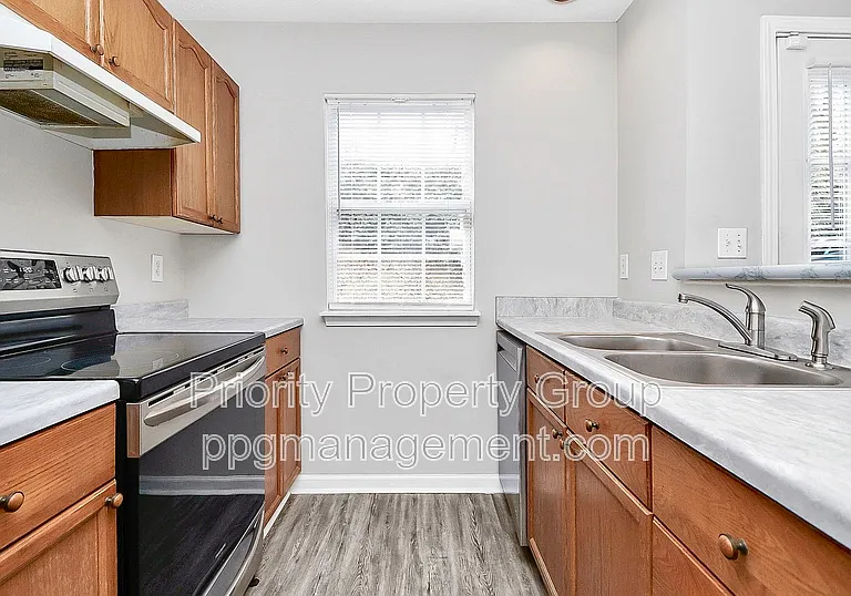 9365 Glenwater Dr #1 — Photo 8