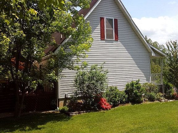 2nd image of 250 Rolling Hills Dr